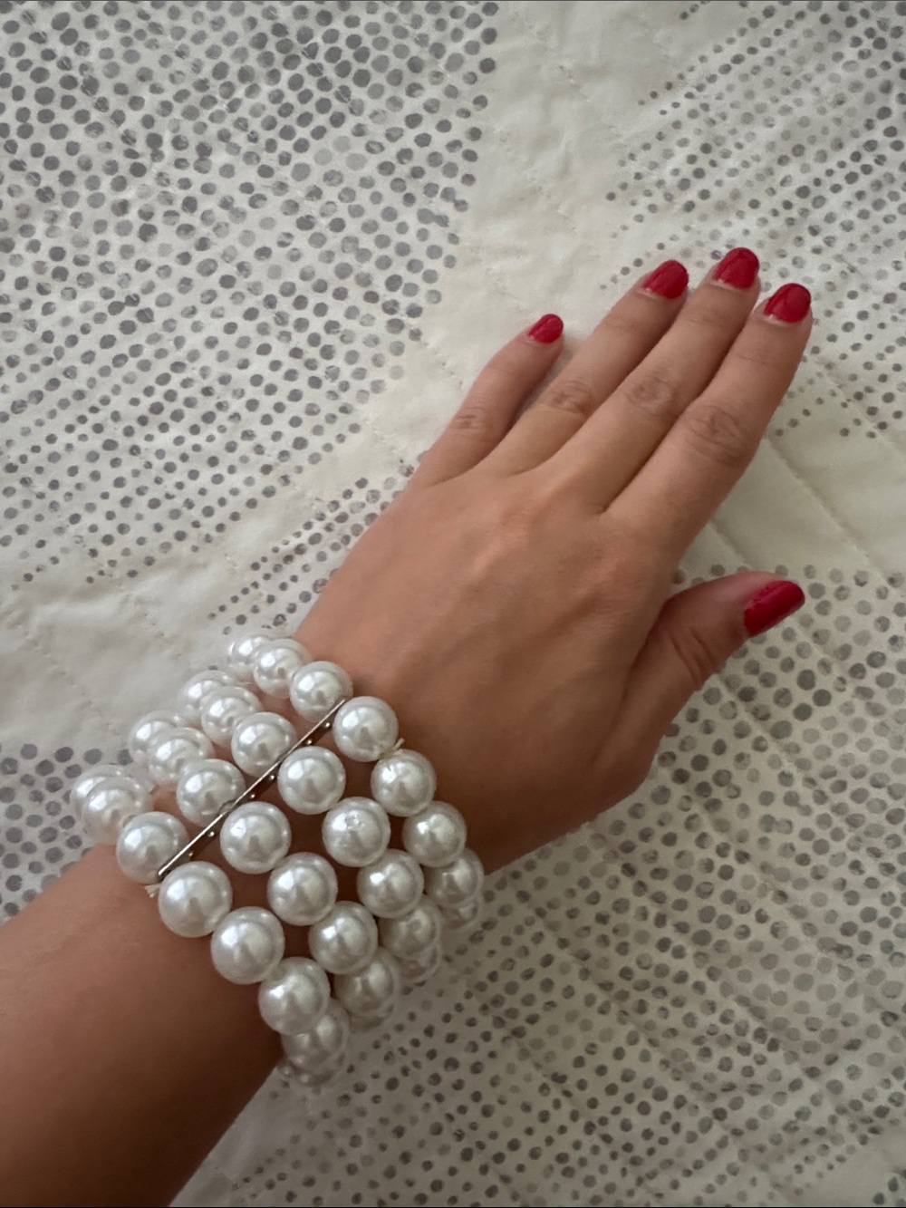 Classic White Pearl Multi-Row Stretch Bracelet